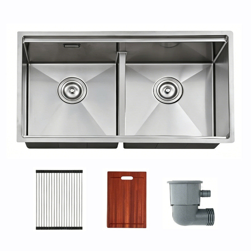 33 in. Double Bowl 304 Stainless Steel Kitchen Sink, Brushed Finish