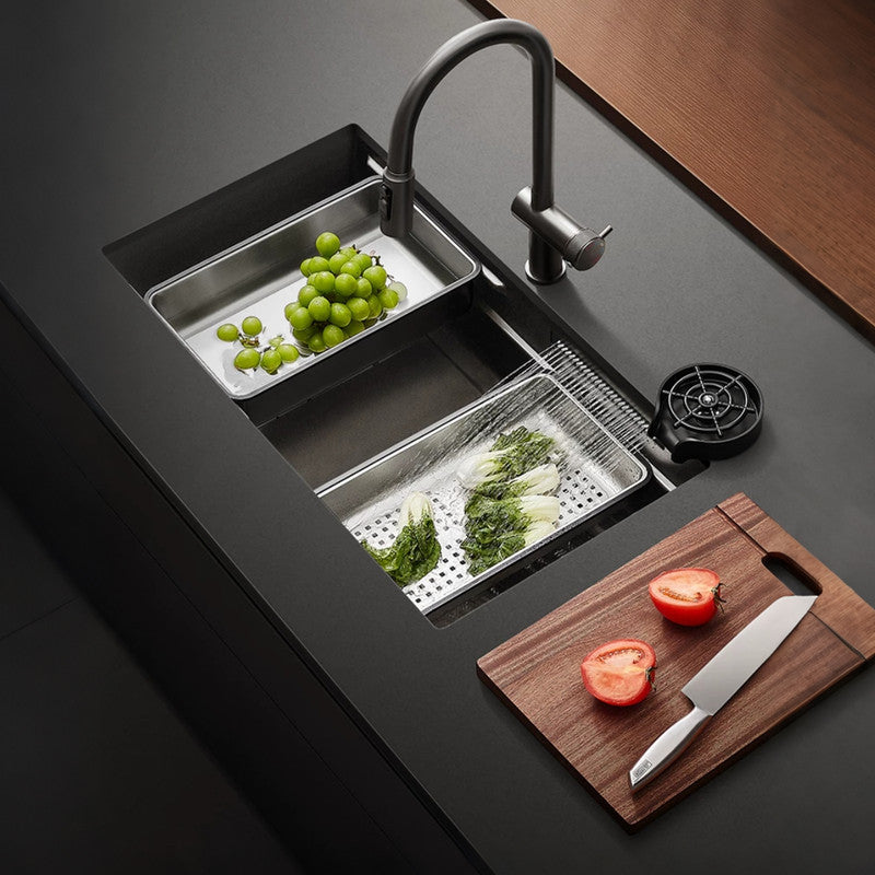 33 in. Single Bowl 304 Stainless Steel Waterfall Kitchen Sink with Accessories Set